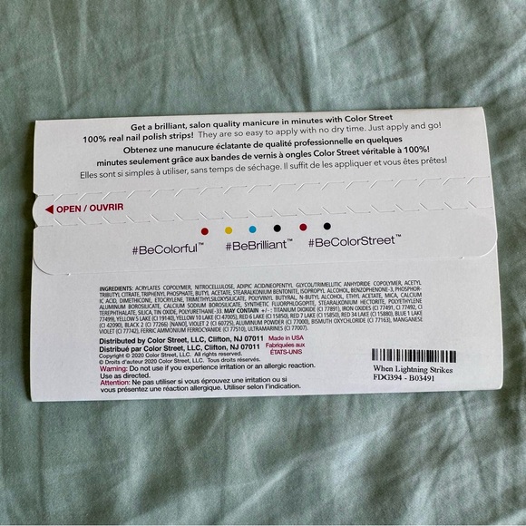 *Exclusive* Color Street: When Lightening Strikes | Silver Black Glitter Rock - Picture 4 of 13